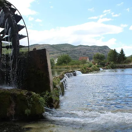 Apartman Luksuzno Opremljen Stan Trebinje