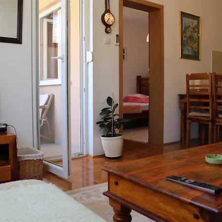 Apartman Luksuzno Opremljen Stan Trebinje