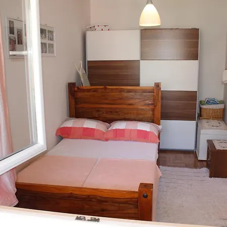 Luksuzno Opremljen Stan Trebinje