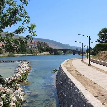 Luksuzno Opremljen Stan * Trebinje