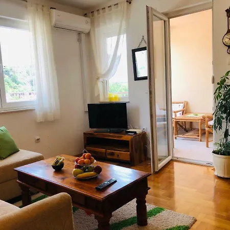 Luksuzno Opremljen Stan Apartman